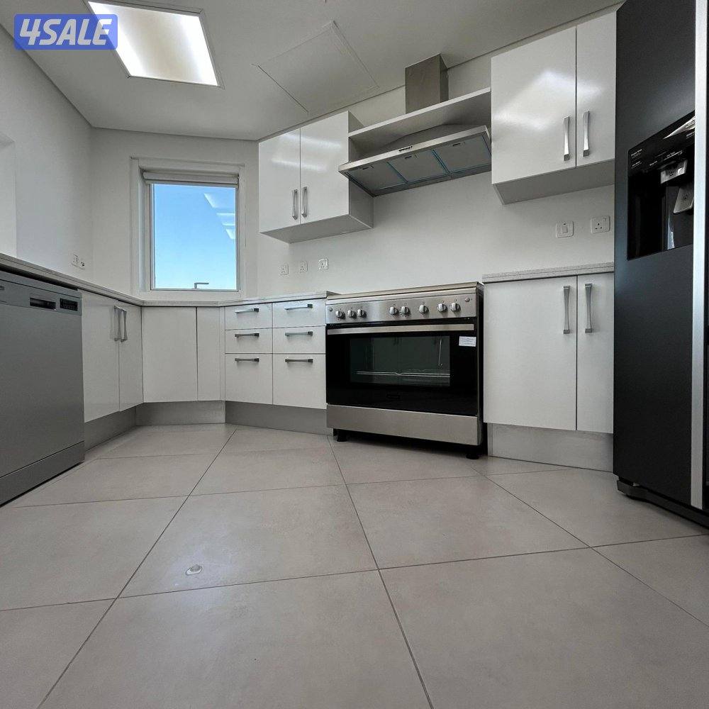 شقة نصف مفروشة اطلالة بحرية للايجار في دسمان5