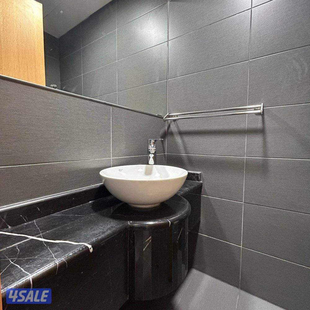 شقة نصف مفروشة اطلالة بحرية للايجار في دسمان8