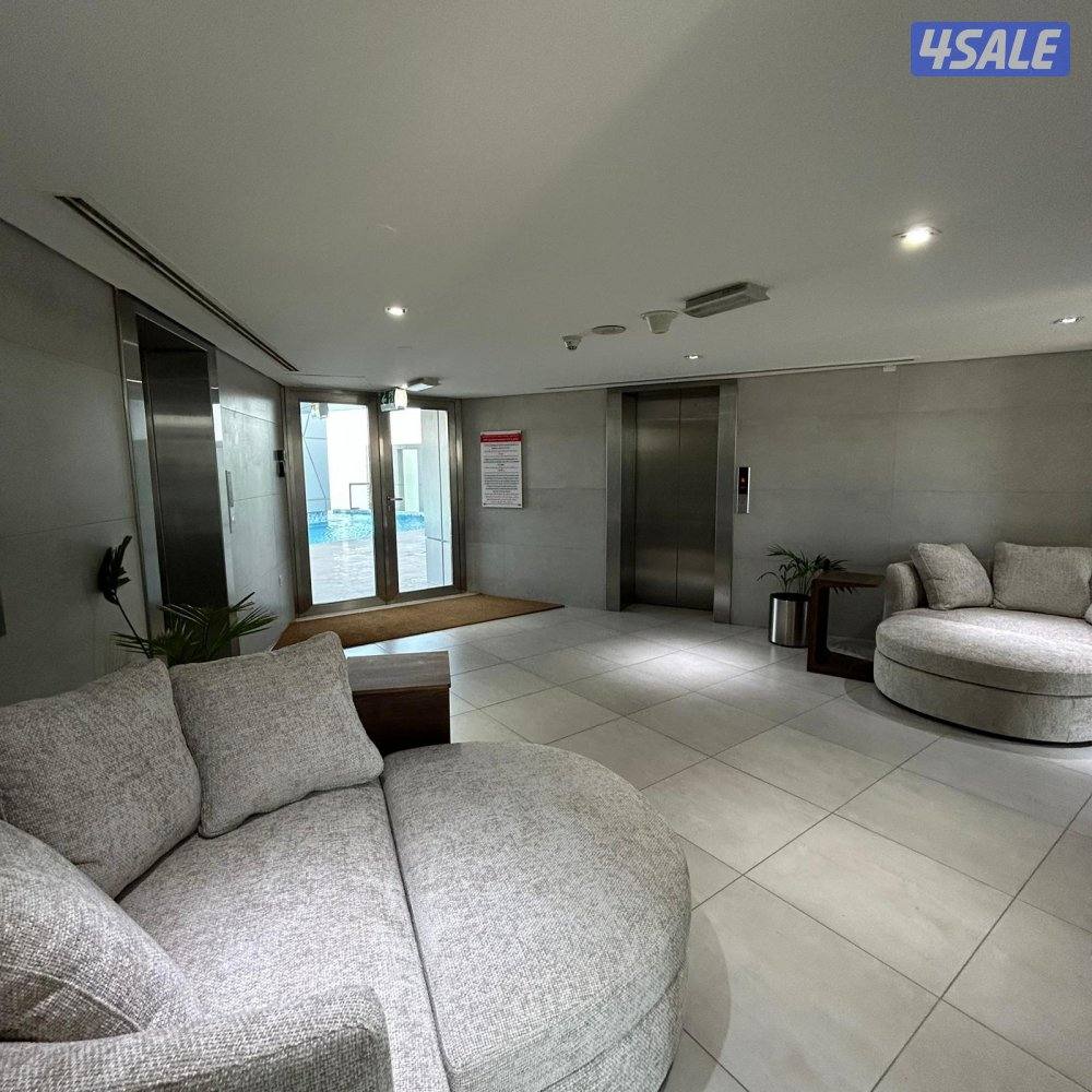 شقة نصف مفروشة اطلالة بحرية للايجار في دسمان12