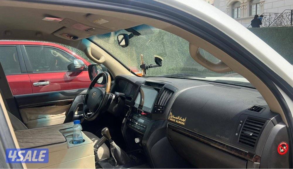 للبيع لاند كروزر م٢٠٠٨ قير عادي ٦ سلندر3