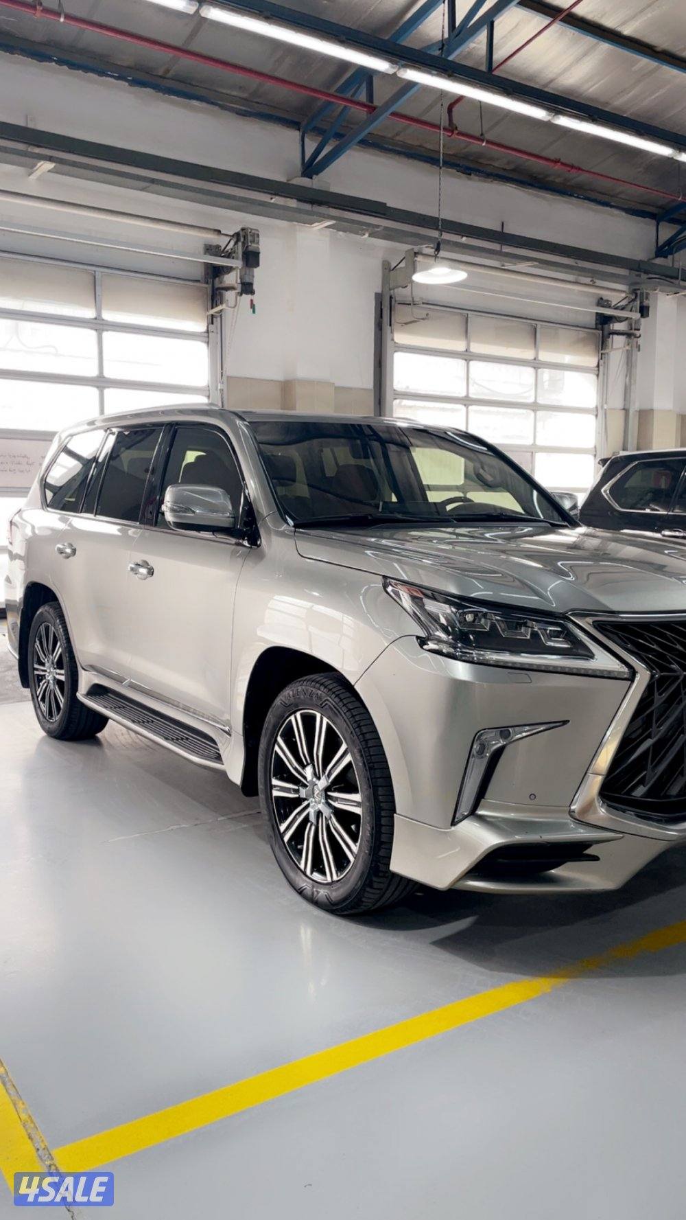 لكزس 2018 السائر2