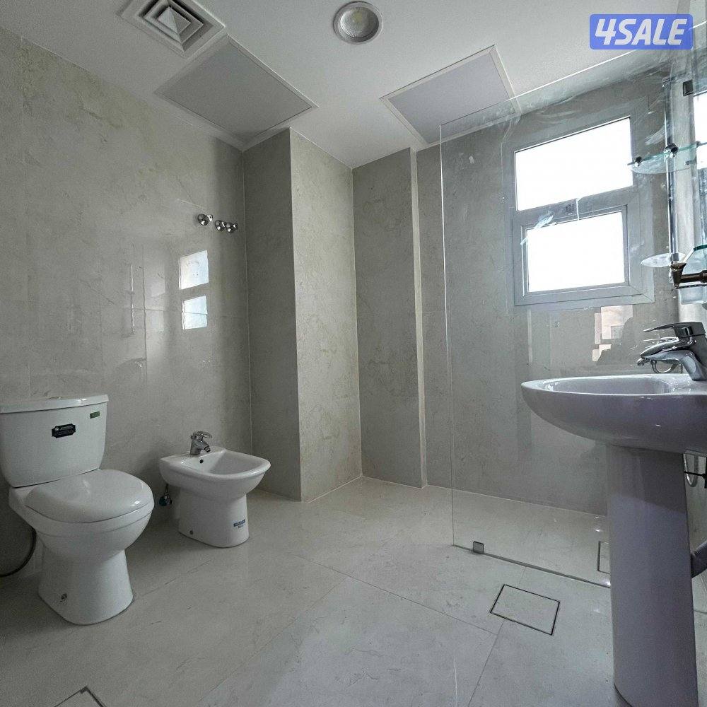 شقة إطلالة بحرية مباشرة للإيجار في السالمية8