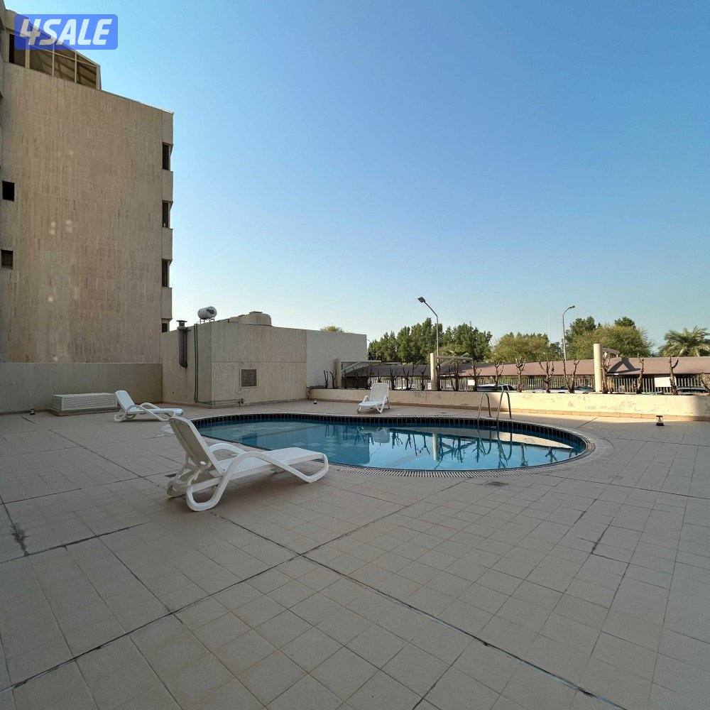 شقة إطلالة بحرية مباشرة للإيجار في السالمية9