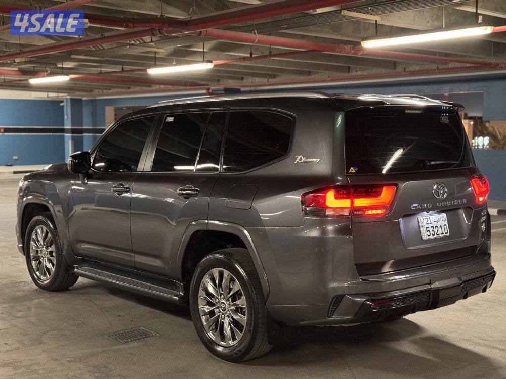 لاندكروزر GXR 2022 (AERO S ) صبغ الوكاله2