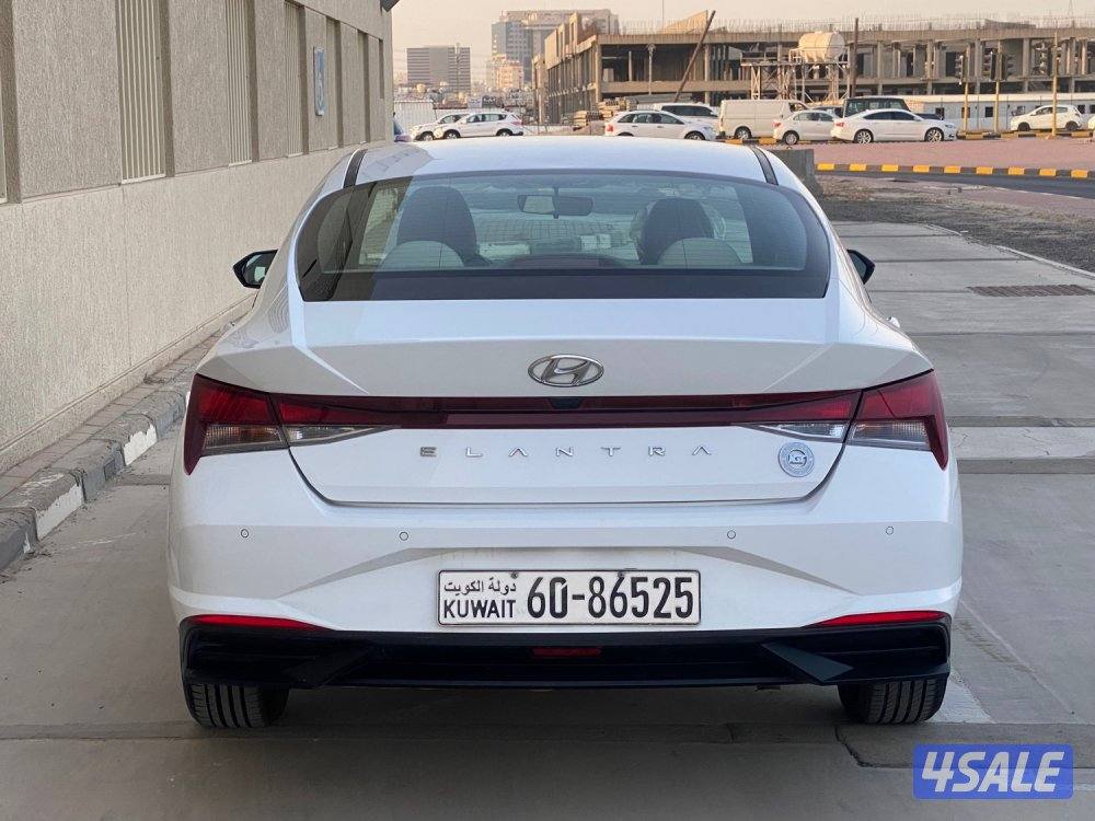 هيونداي النترا - موديل 2022 - عداد 129 - وارد الوكاله - شرط الفحص5