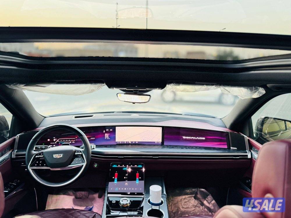 للبيع كاديلاك اسكاليد بلاتينيوم موديل 20256