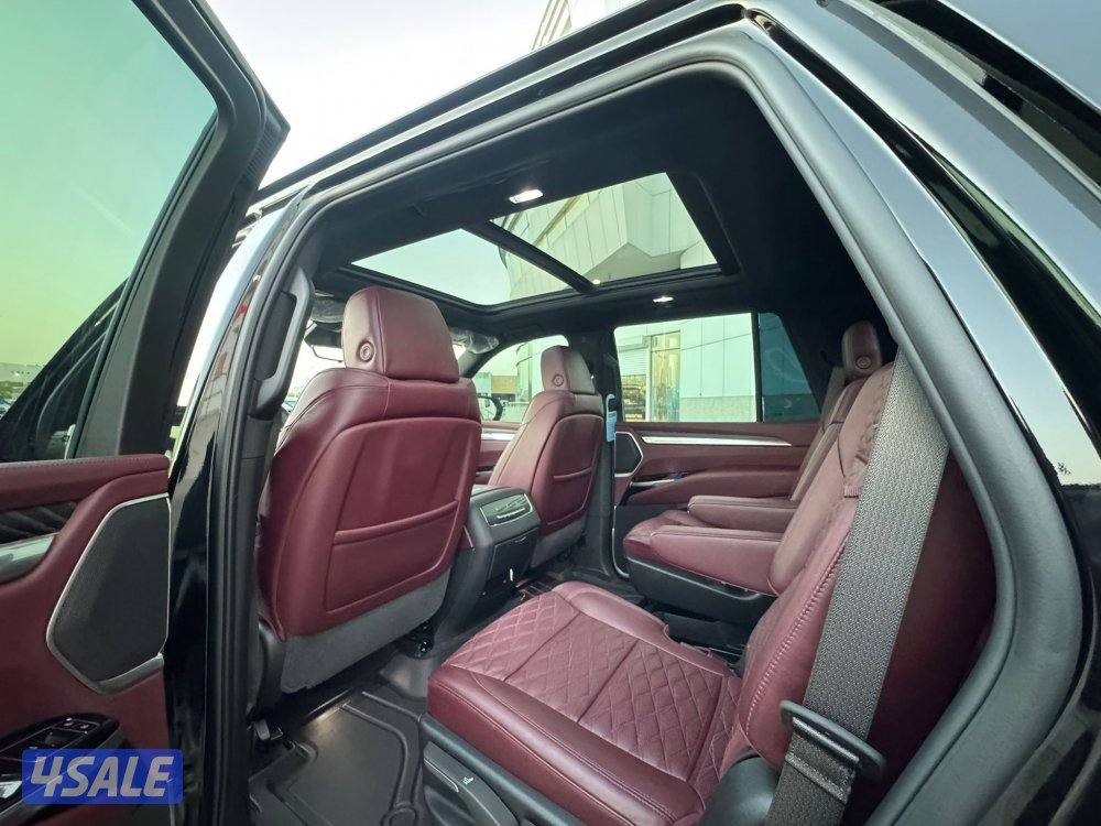 للبيع كاديلاك اسكاليد بلاتينيوم موديل 202510