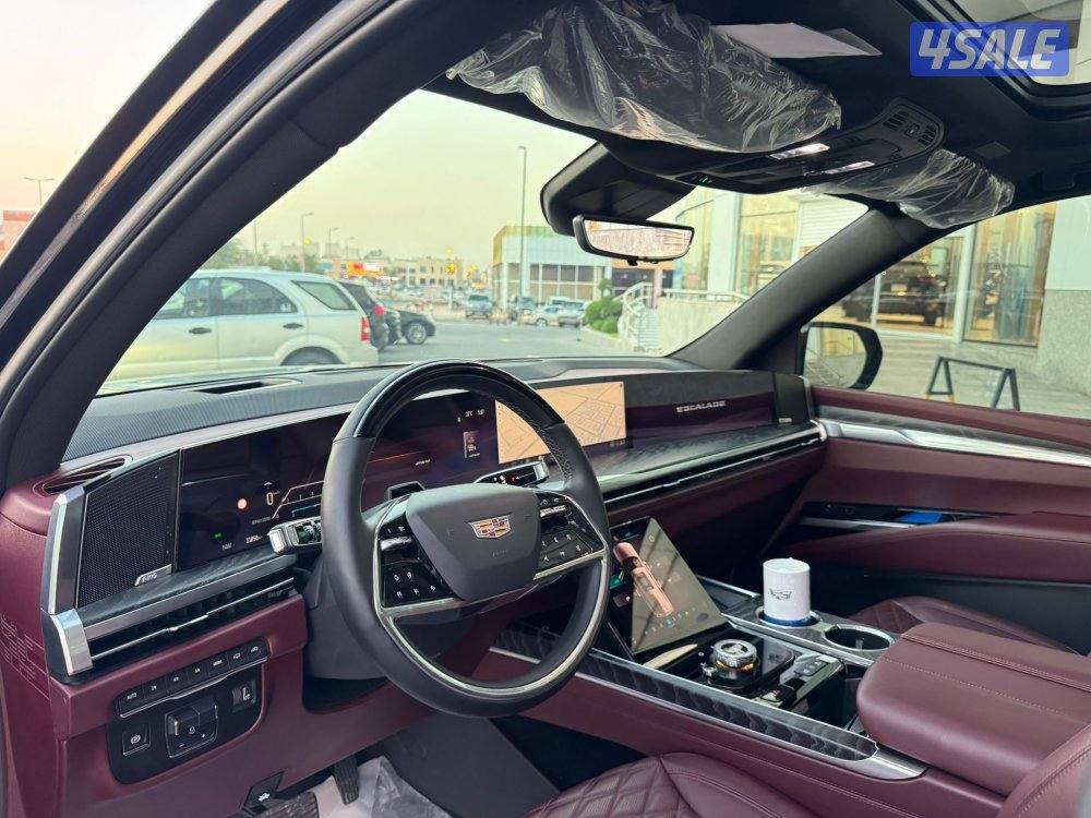 للبيع كاديلاك اسكاليد بلاتينيوم موديل 202513