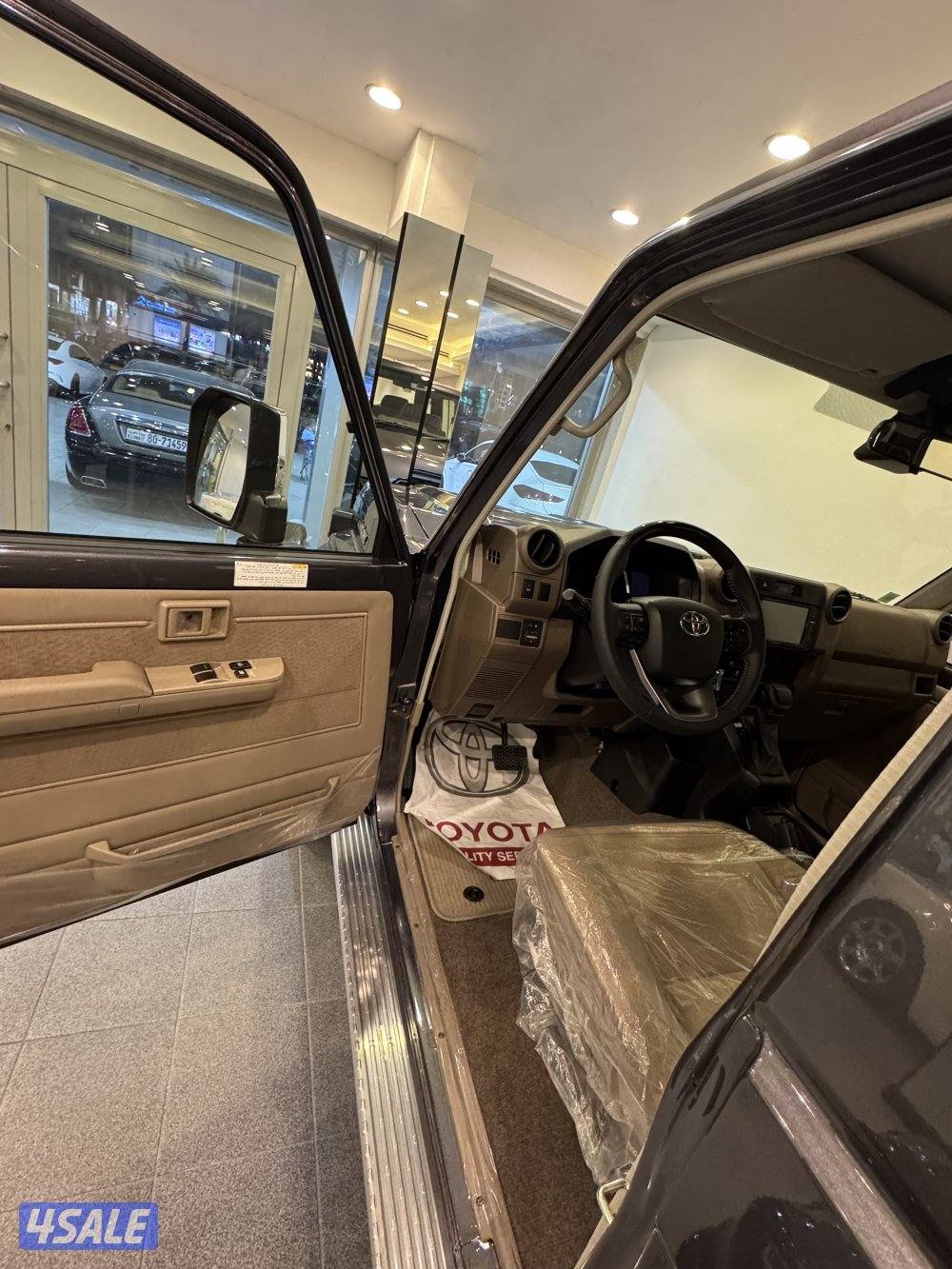 للبيع لاندكروزر ربع 2025 اصفار5