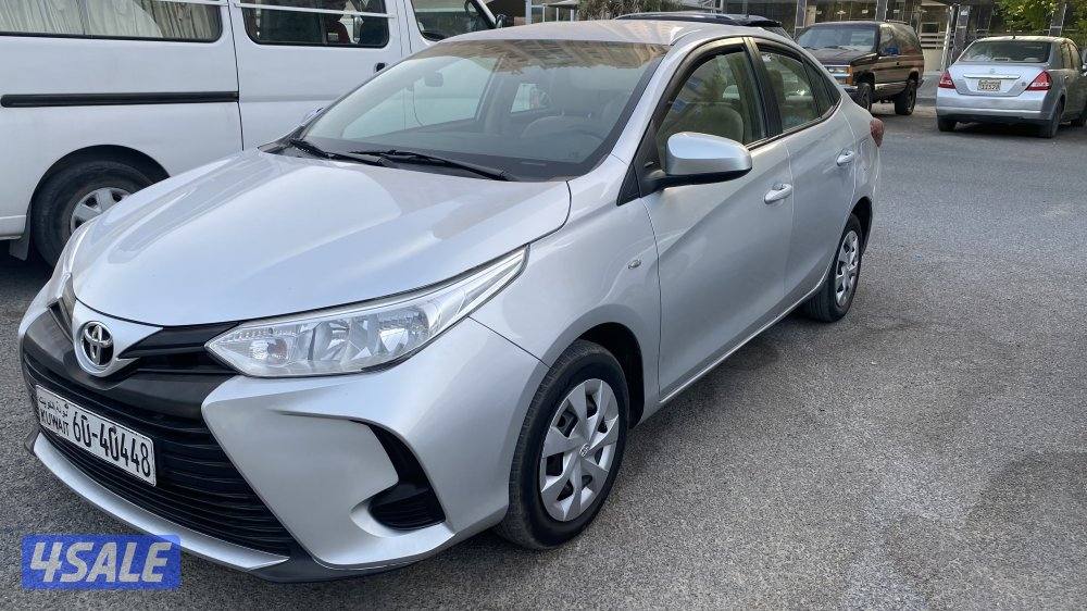 للبيع تويوتا يارس  ٢٠٢١ سيرفس منتظم3