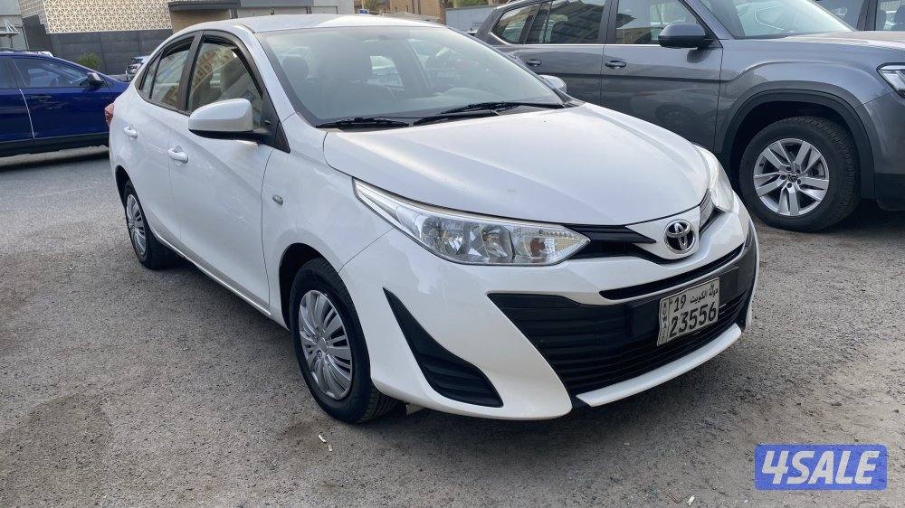 للبيع تويوتا يارس ٢٠٢٠ سيرفس منتظم0