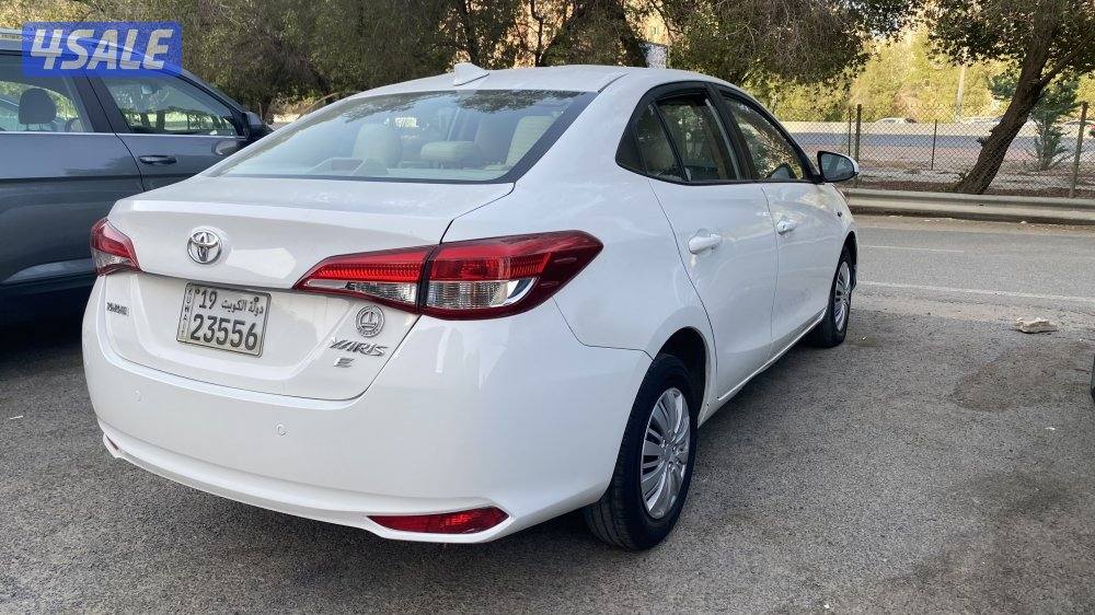 للبيع تويوتا يارس ٢٠٢٠ سيرفس منتظم2