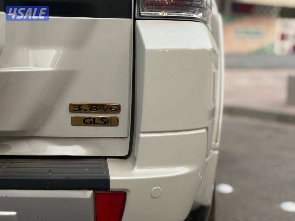 للبيع باجيرو 2020 الماكينه الكبيره 3.8 عداد 99 ألف12