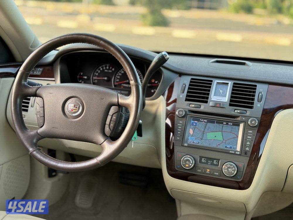 للبيع كاديلاك DTS موديل 2009 / عداد 72 ألف فقط كامل المواصفات3