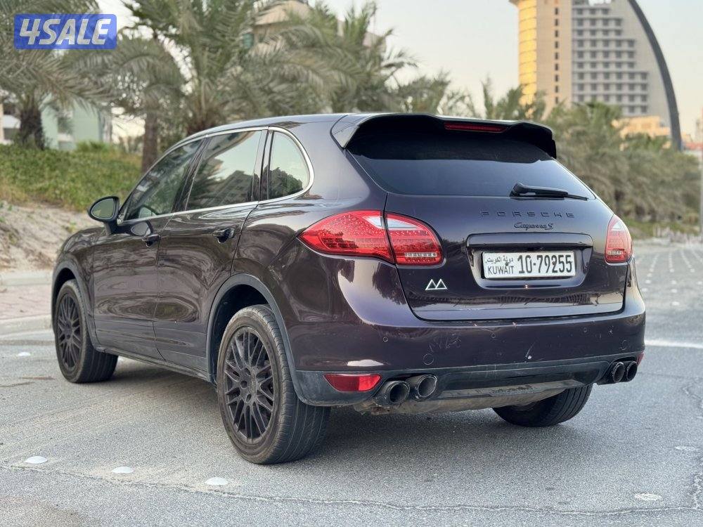 للبيع بورش كايين S موديل 2011 / عداد 125 ألف4