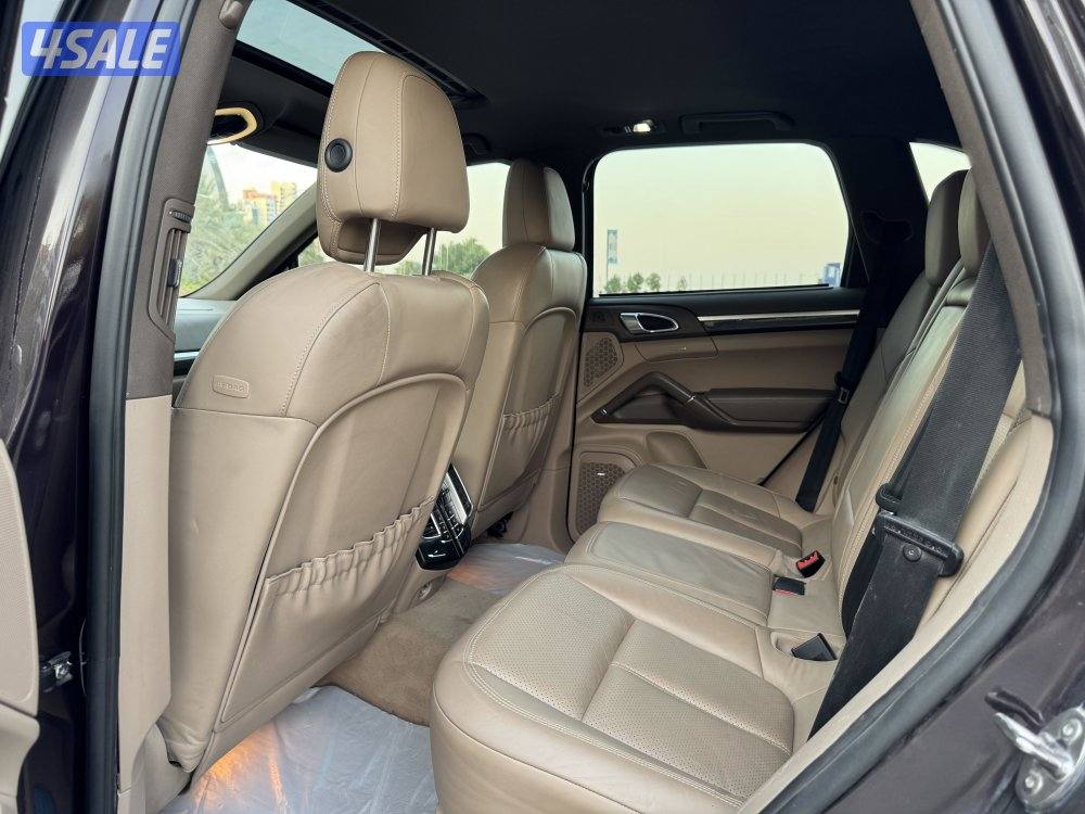 للبيع بورش كايين S موديل 2011 / عداد 125 ألف9