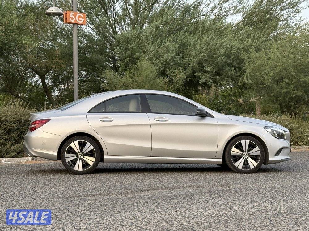للبيع مرسيدس CLA 200 موديل 2019 / عداد 30 ألف / صبغ الوكاله بالكامل4