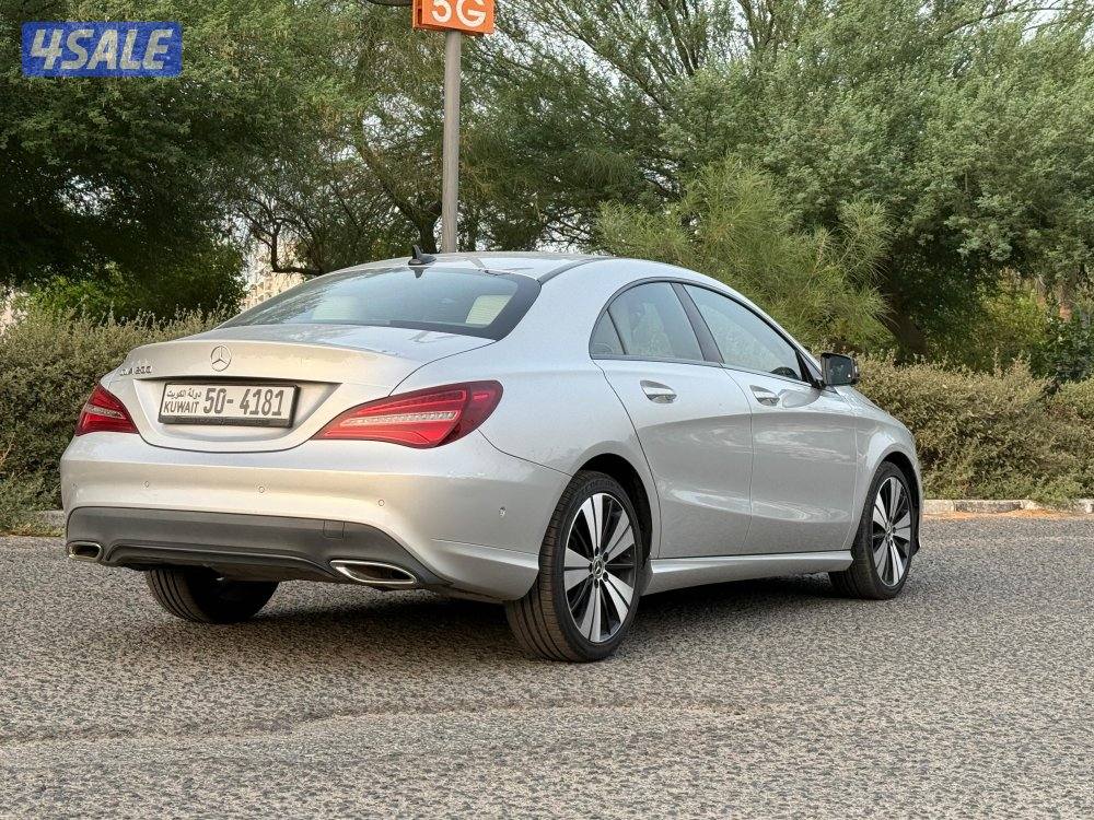 للبيع مرسيدس CLA 200 موديل 2019 / عداد 30 ألف / صبغ الوكاله بالكامل6