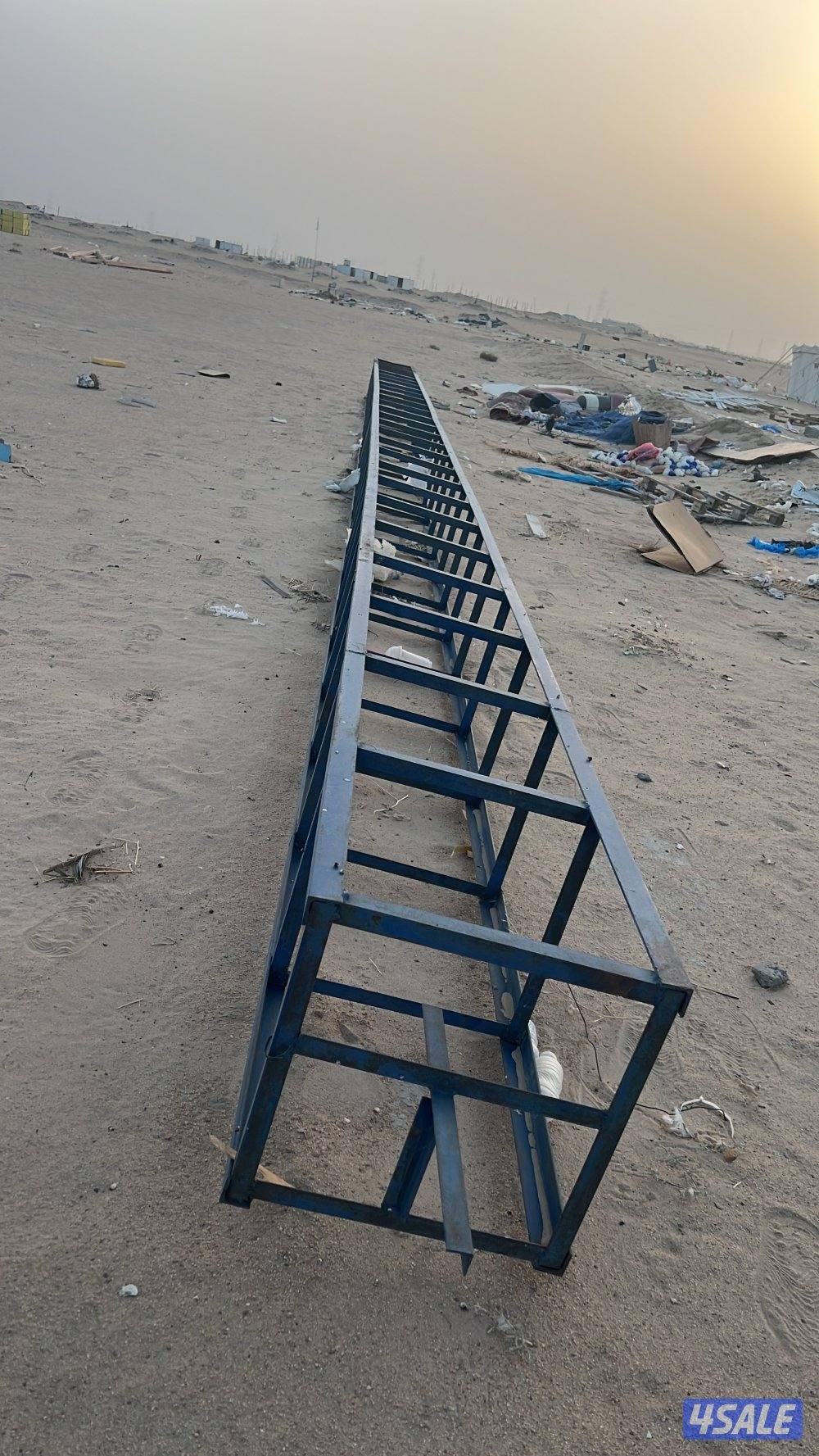 للبيع برج مخيم ارتفاع ١٣ متر مضلع نفس ابراج الكهربا ،يتحمل وزن ٢٠واير4