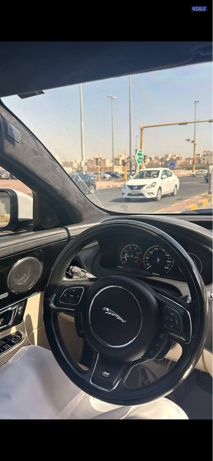 تحت الكفالة وسيرفس منتظم10