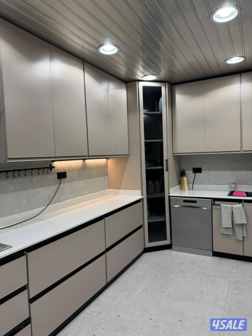 ابو حور للمطابخ الالمنيوم ويوجدلدينا قسم خاص للصيانه1