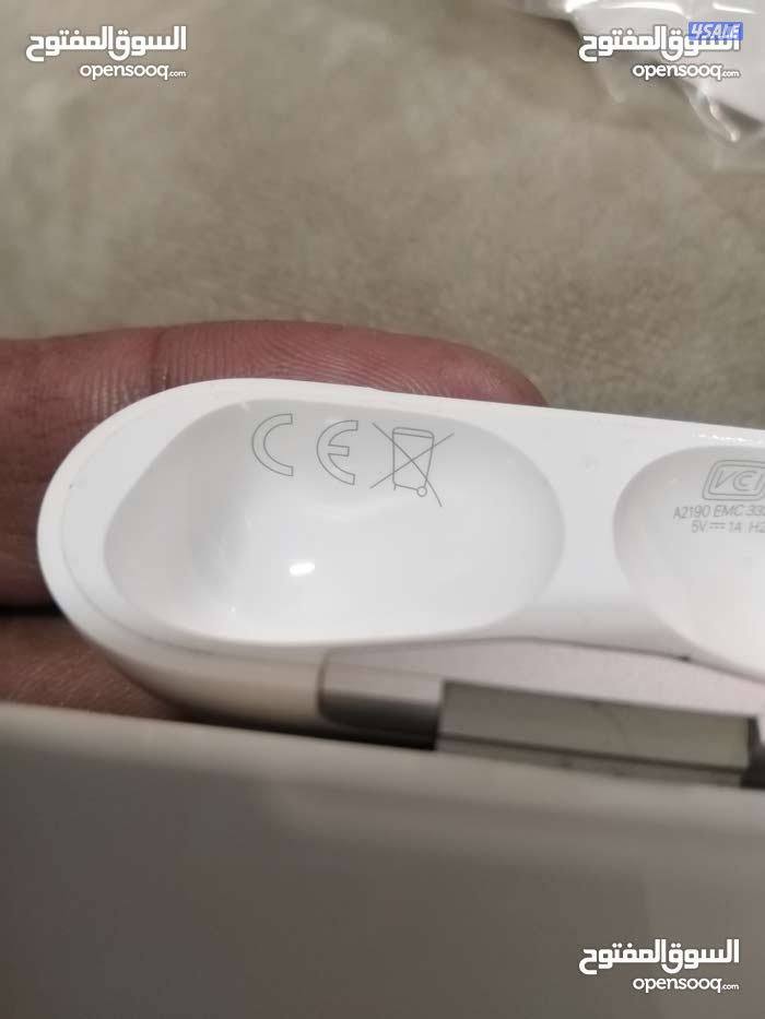 ابل برو  الجيل الاول ناحيه يمين أصلي جديد بالسريال نمبر1