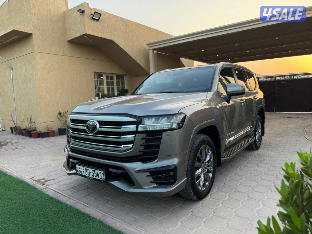 لاند كروزر ايرو اس توين تيربو 20244