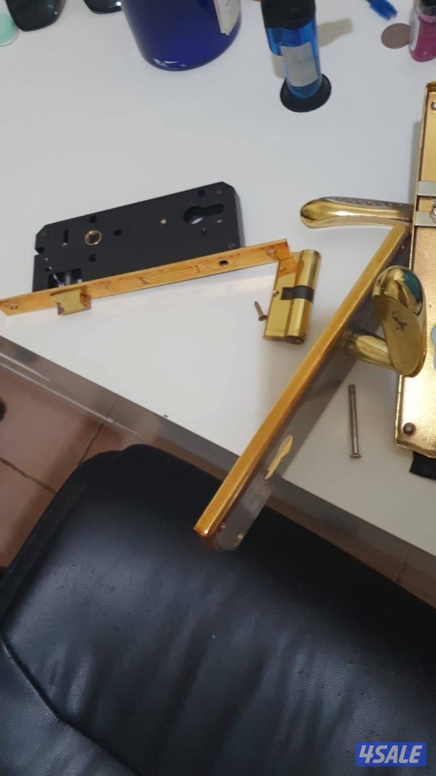 تبديل اقفال باب@ فني مفاتيح ابواب@ تغير قفل باب@ تبديل مفتاح3