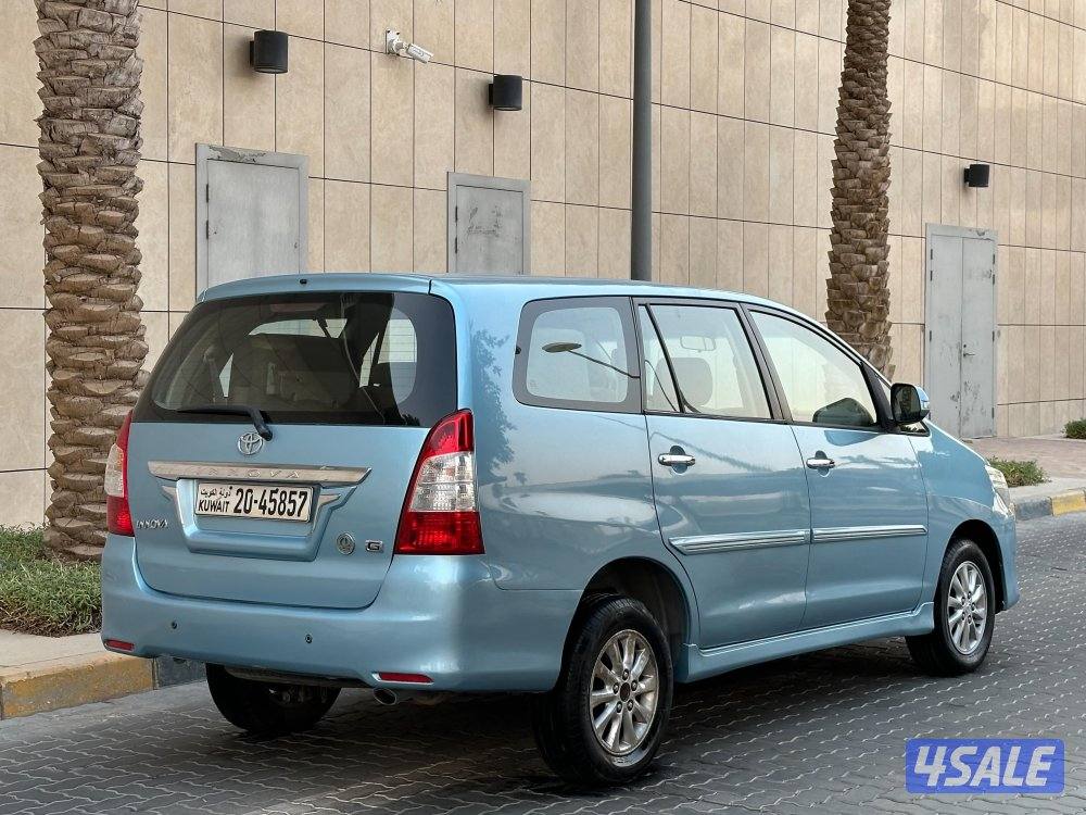 للبيع تويوتا انوفا موديل 2012 وارد الساير2