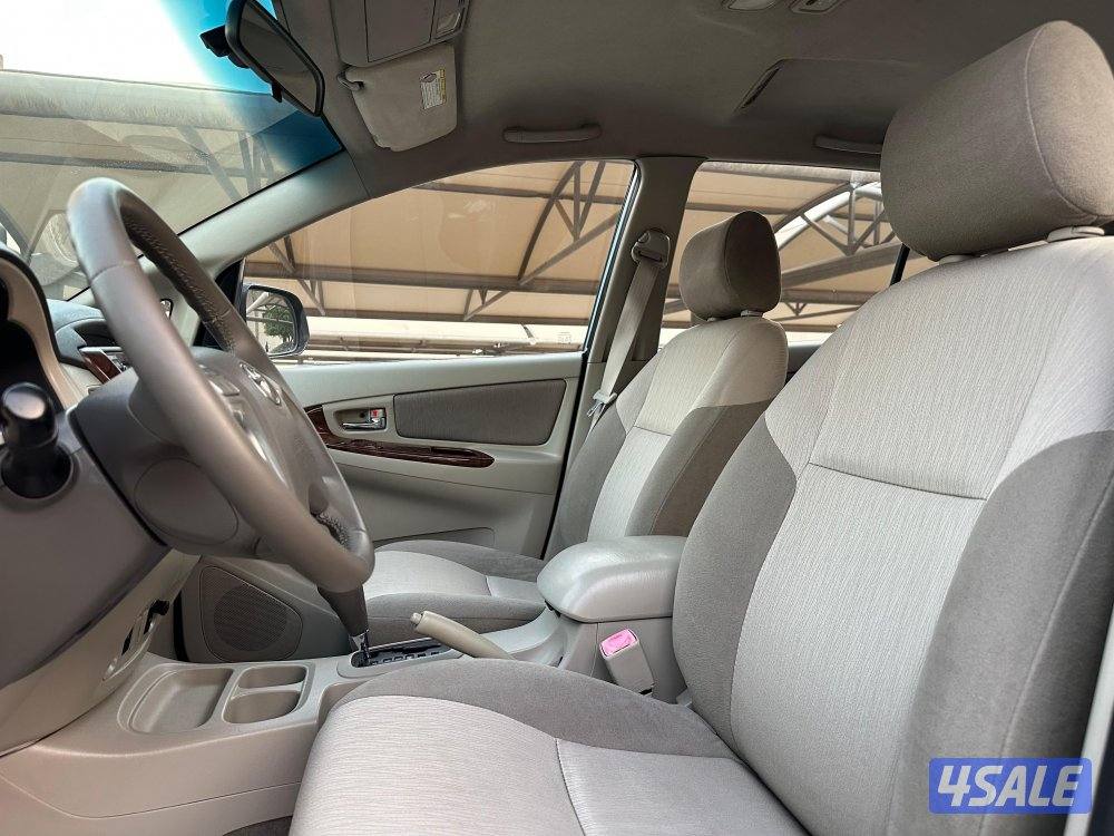 للبيع تويوتا انوفا موديل 2012 وارد الساير4