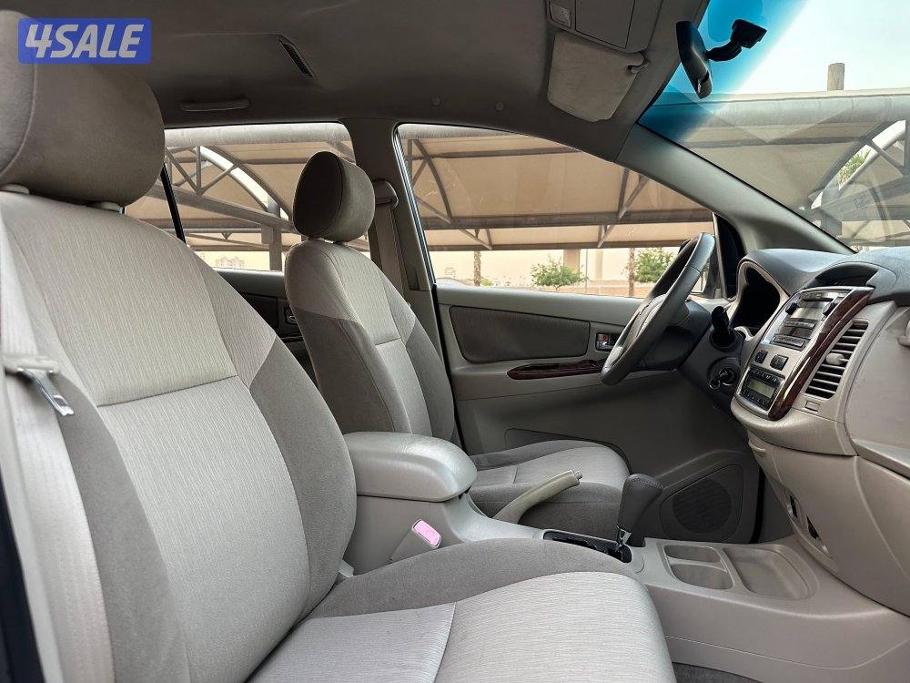 للبيع تويوتا انوفا موديل 2012 وارد الساير6