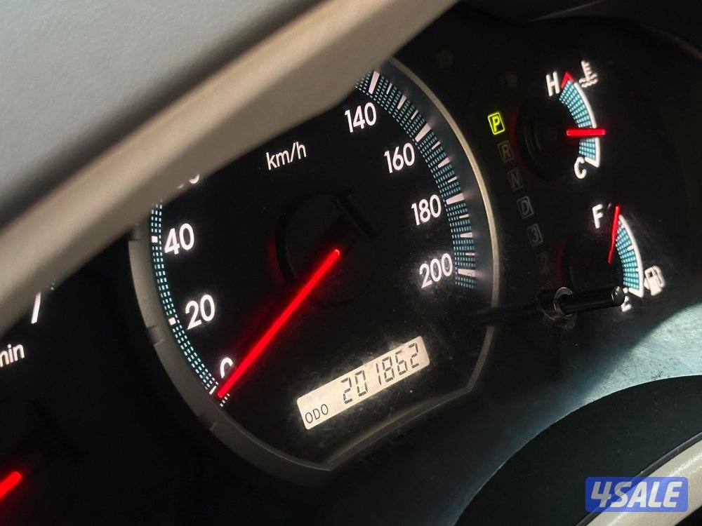 للبيع تويوتا انوفا موديل 2012 وارد الساير8