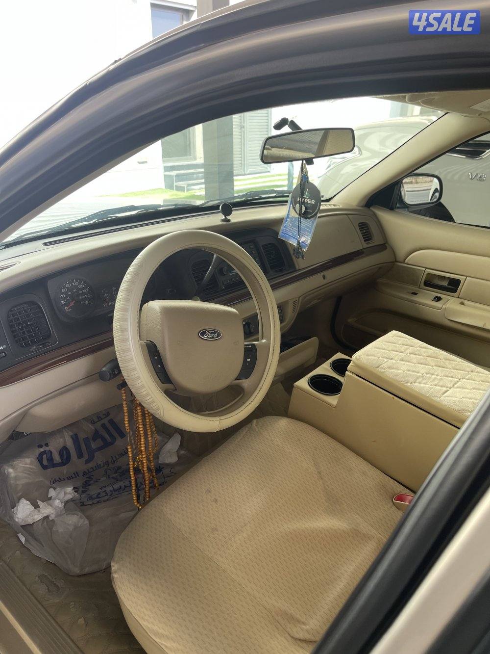 للبيع فورد كراون فكتوريا3