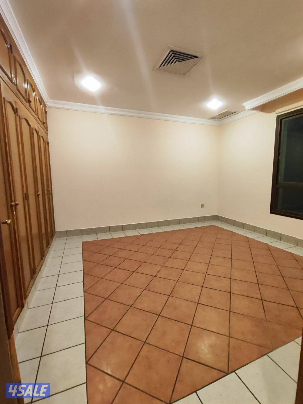 للايجار شقه سوبر ديلوكس في السره ق 54