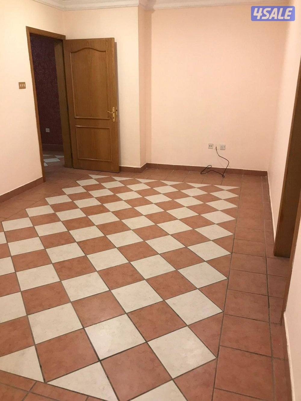 للايجار شقه سوبر ديلوكس في السره ق 511