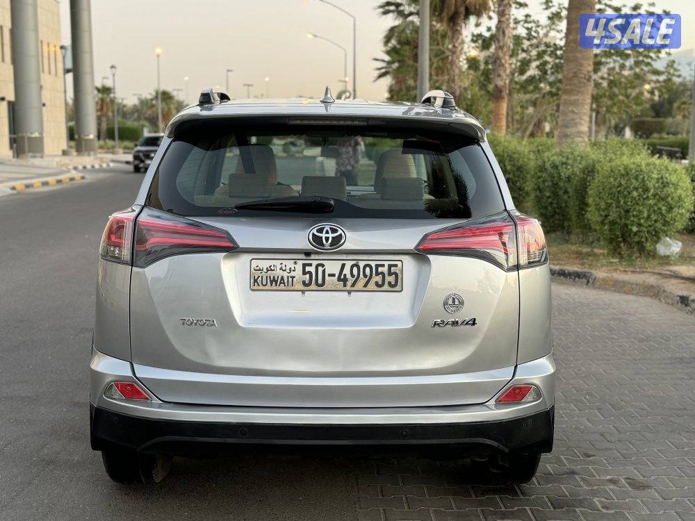 تويوتا RV4 موديل 2018 عداد 78 الف بحاله الوكاله4