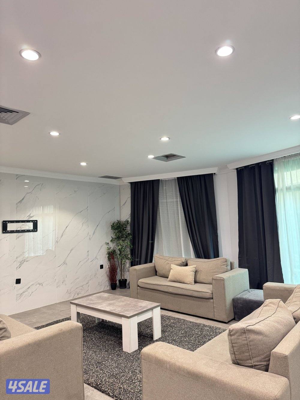 للبيع ثلاث شاليهات ب ٢٨٥ للثلاث4