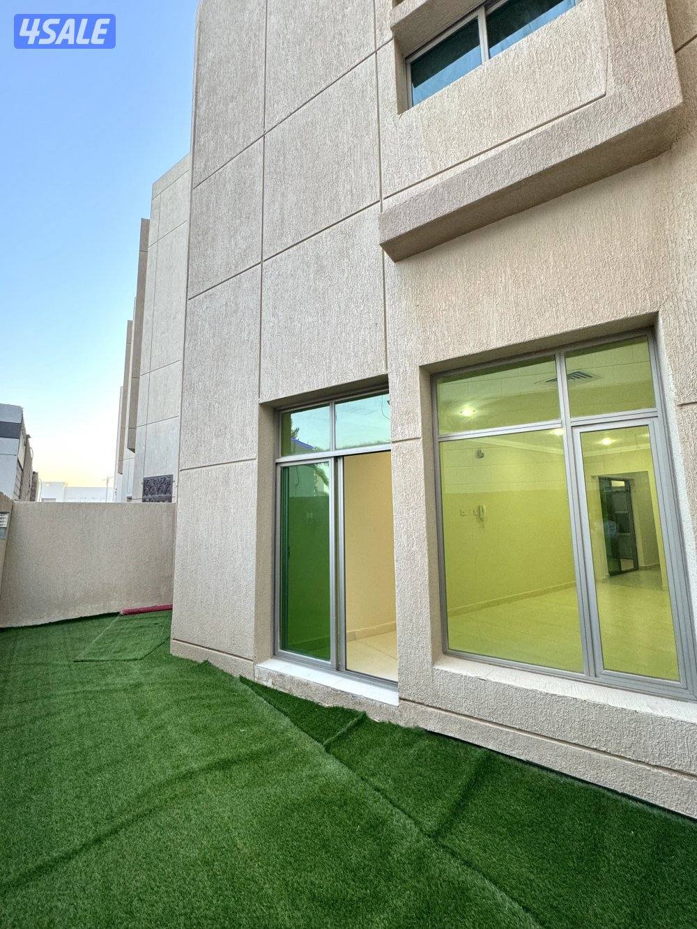 للبيع ثلاث شاليهات ب ٢٨٥ للثلاث7