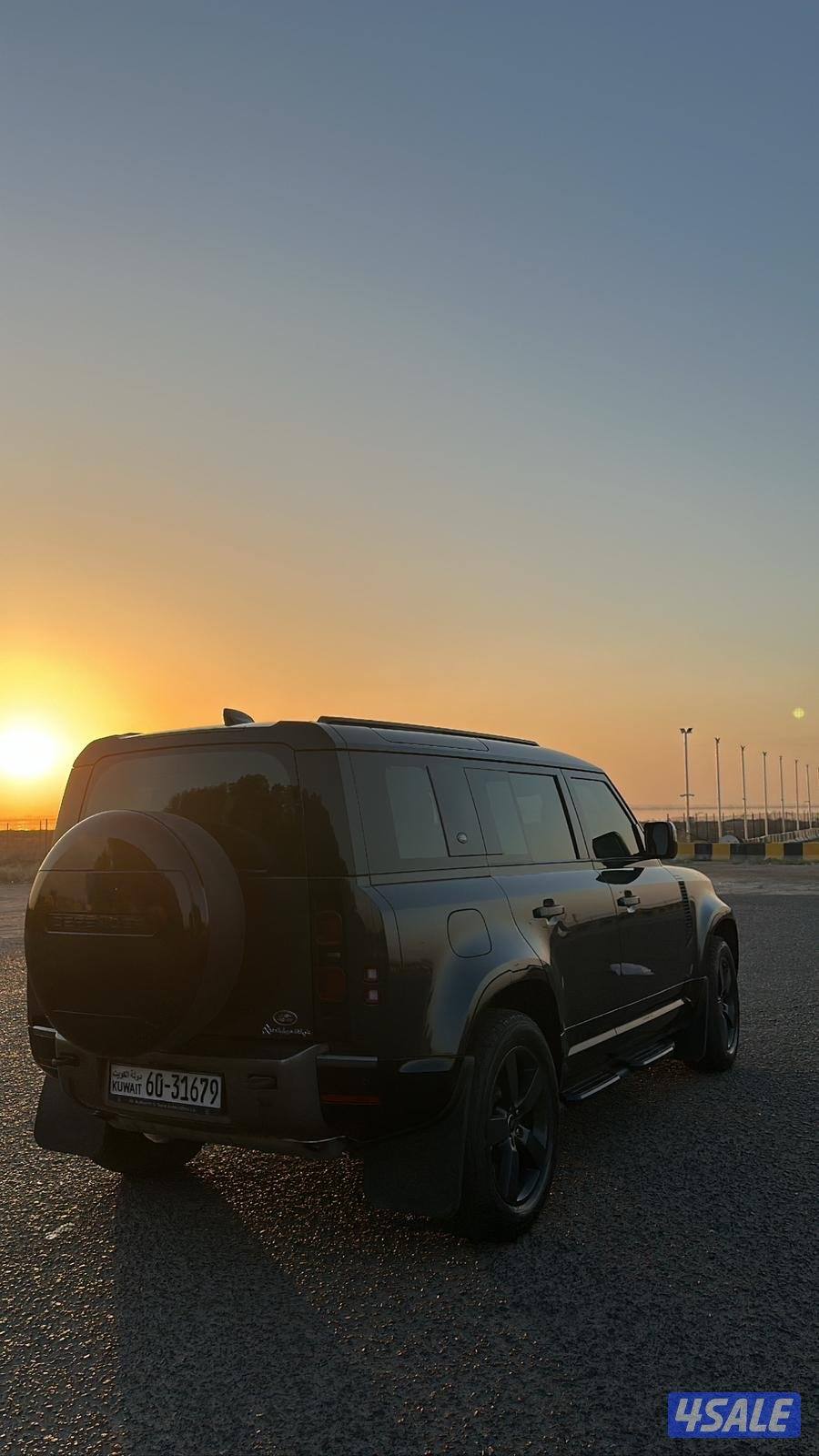 للبيع ديفندر 1100