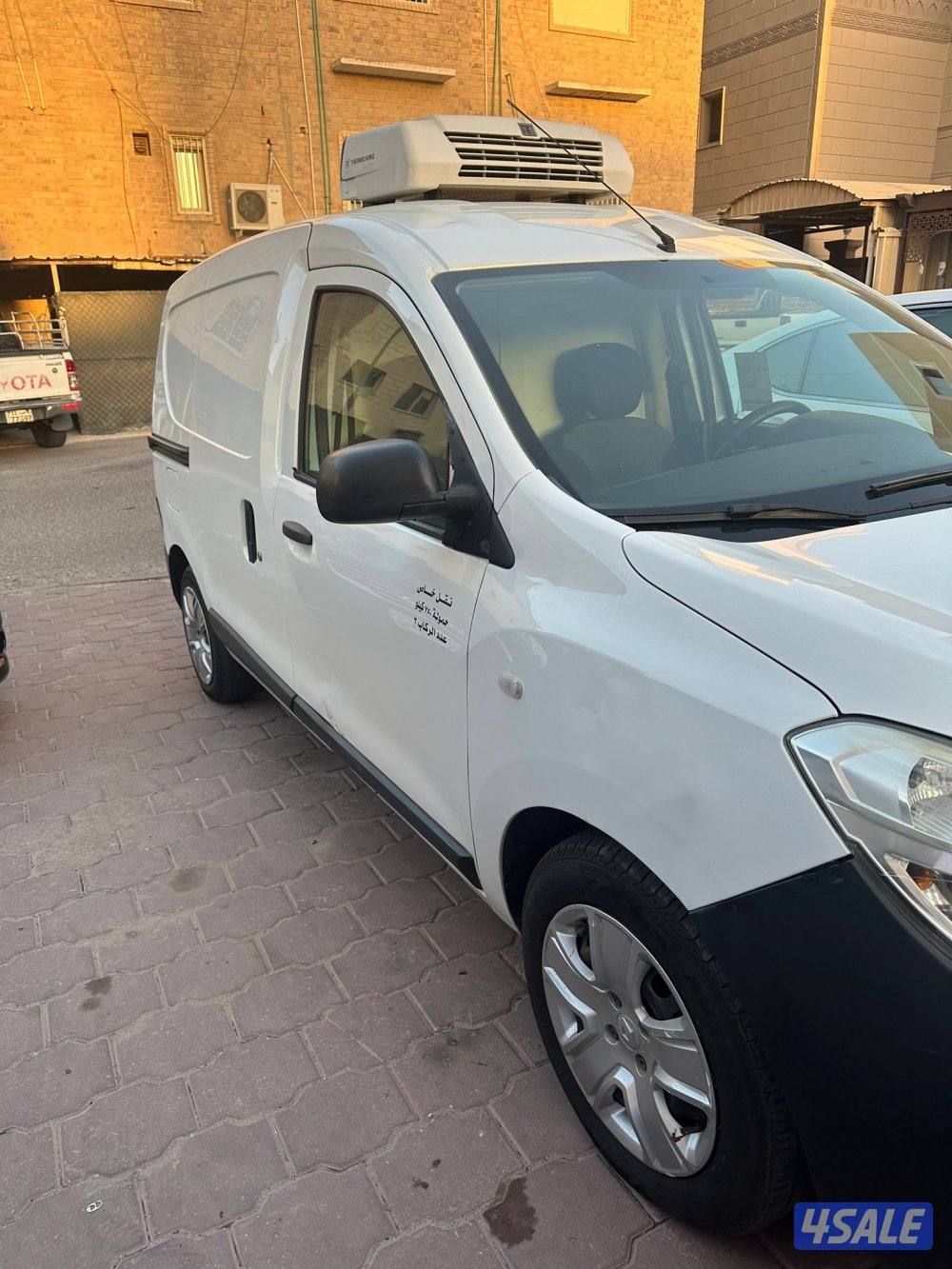 رينو دوكر ٢٠٢١2