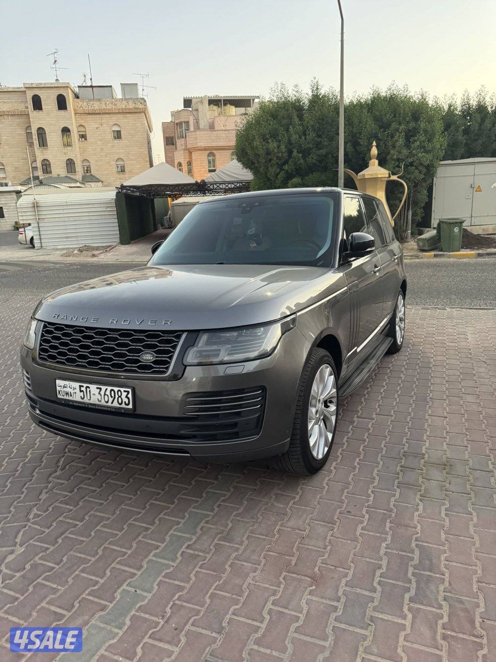 للبيع رنج روفر بحاله المصنع2