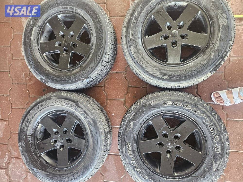 للبيع رنجات رانجلر حجم ١٧ وتواير بي اف حجم ٢٠1