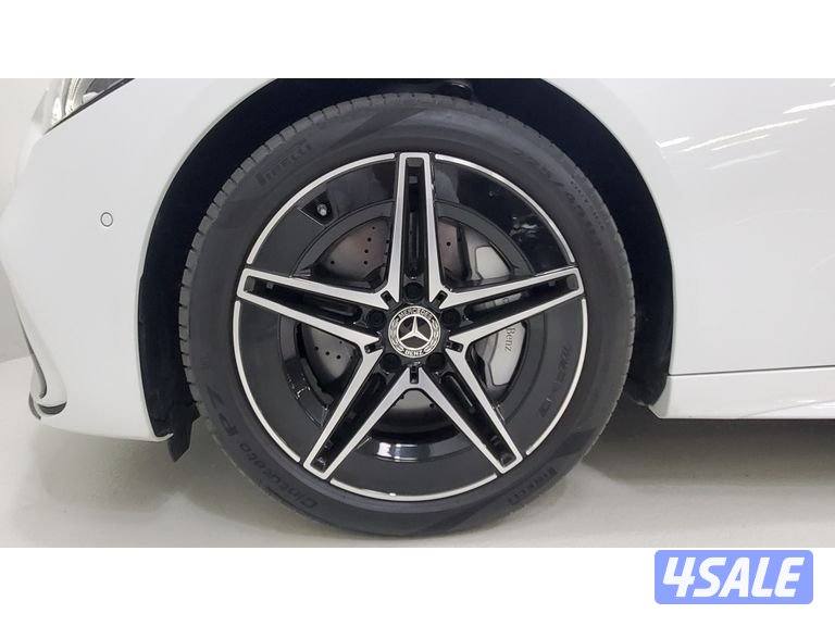 Mercedes-Benz C-Class8