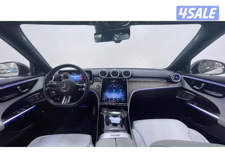 Mercedes-Benz C-Class11