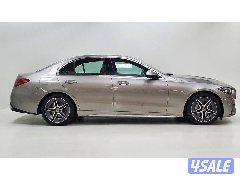 Mercedes-Benz C-Class4