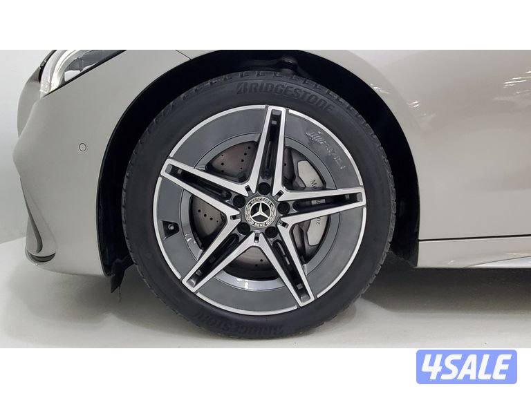 Mercedes-Benz C-Class8