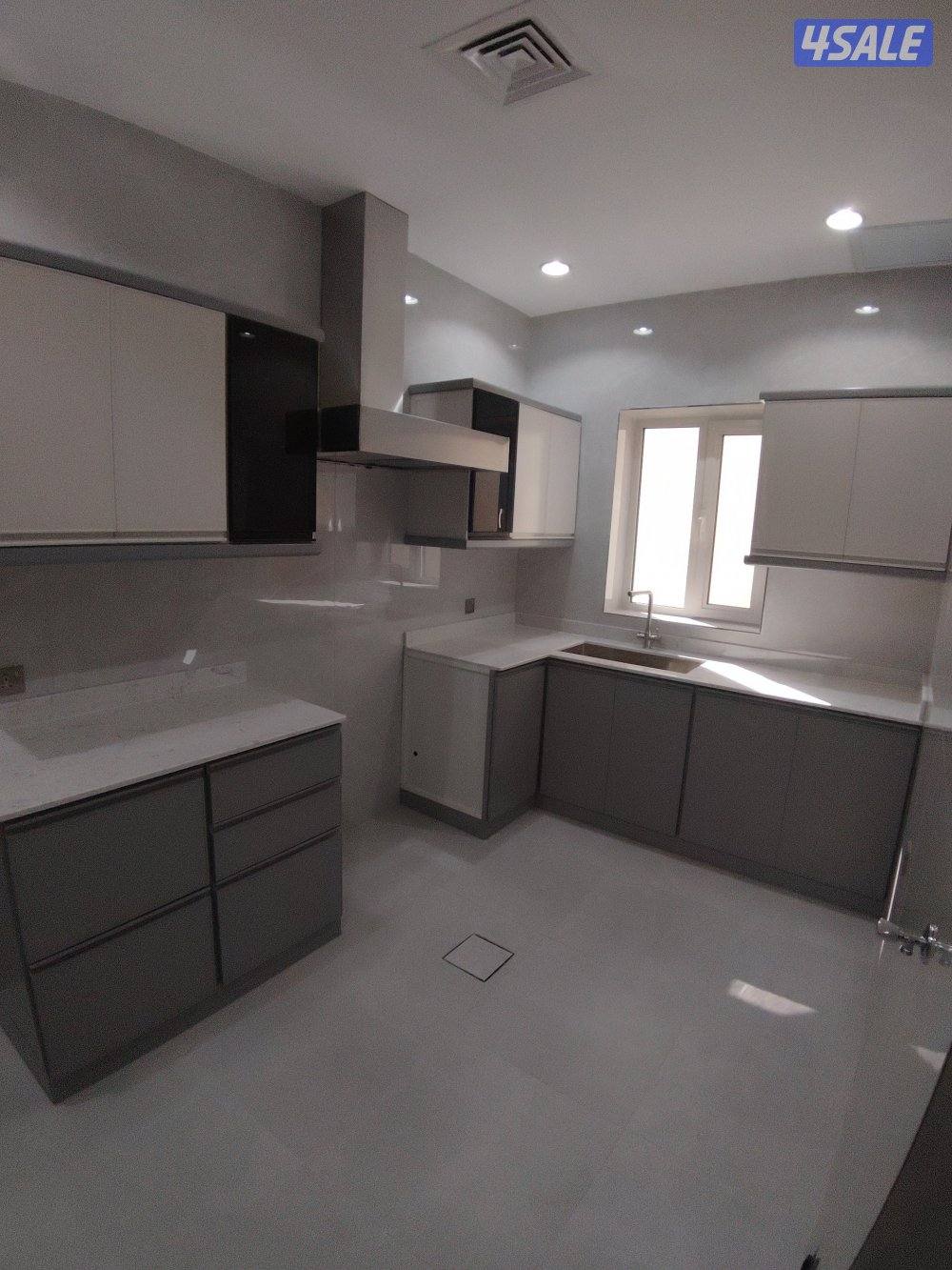 للايجار شقة او شقتين جنب في المطلاع البيت زاوية6