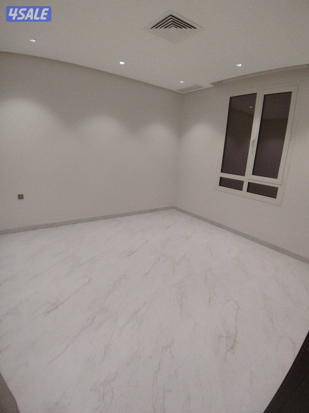 للايجار شقة او شقتين جنب في المطلاع البيت زاوية12