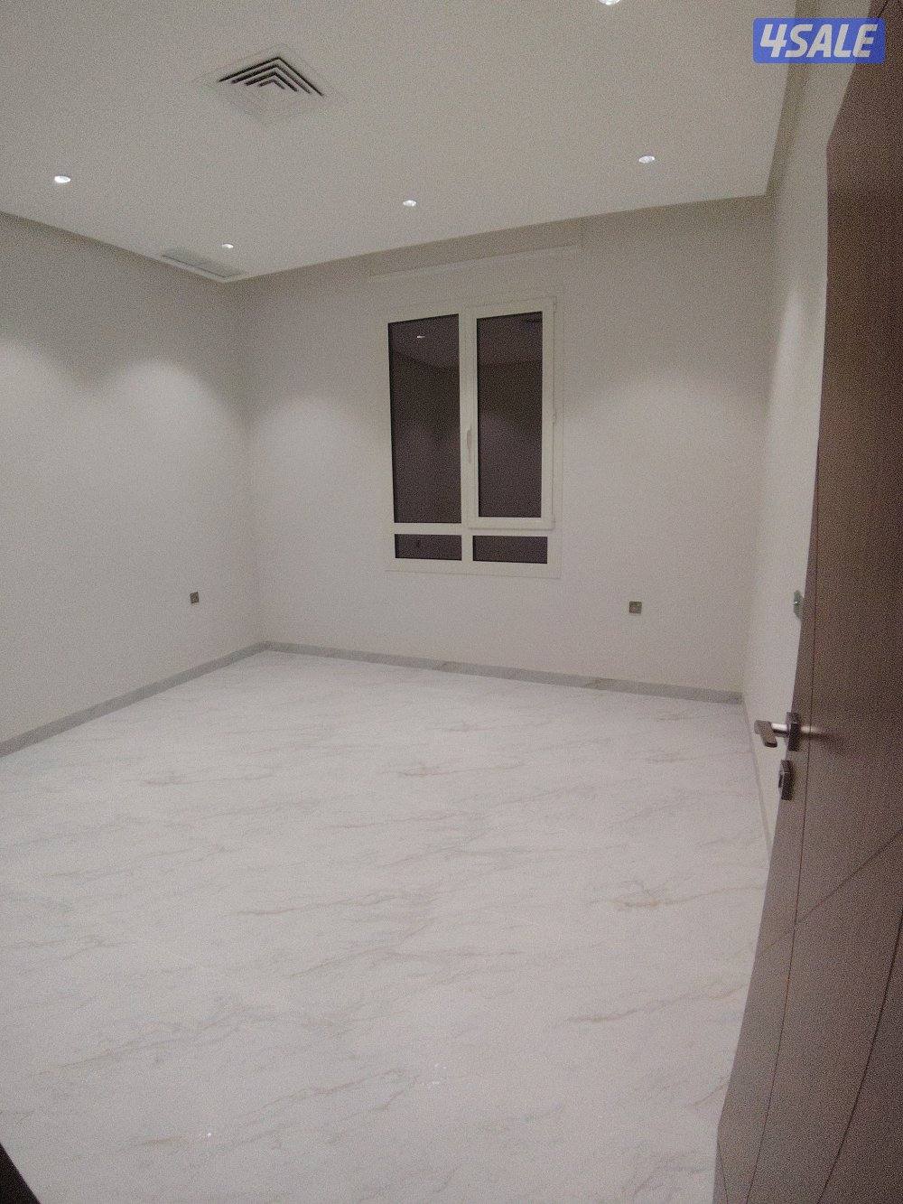 للايجار شقة او شقتين جنب في المطلاع البيت زاوية13