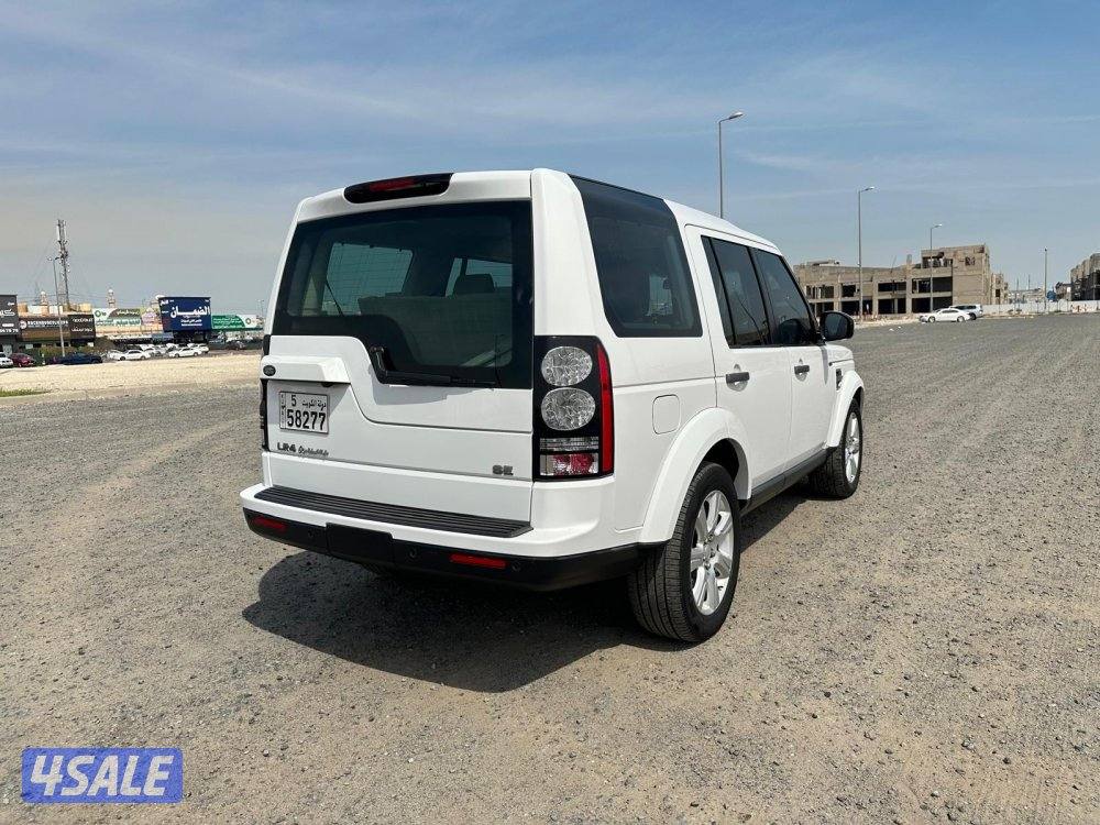 لاندروفر ديسكفري LR4 HSE  ٢٠١٤ بحالة ممتازة3